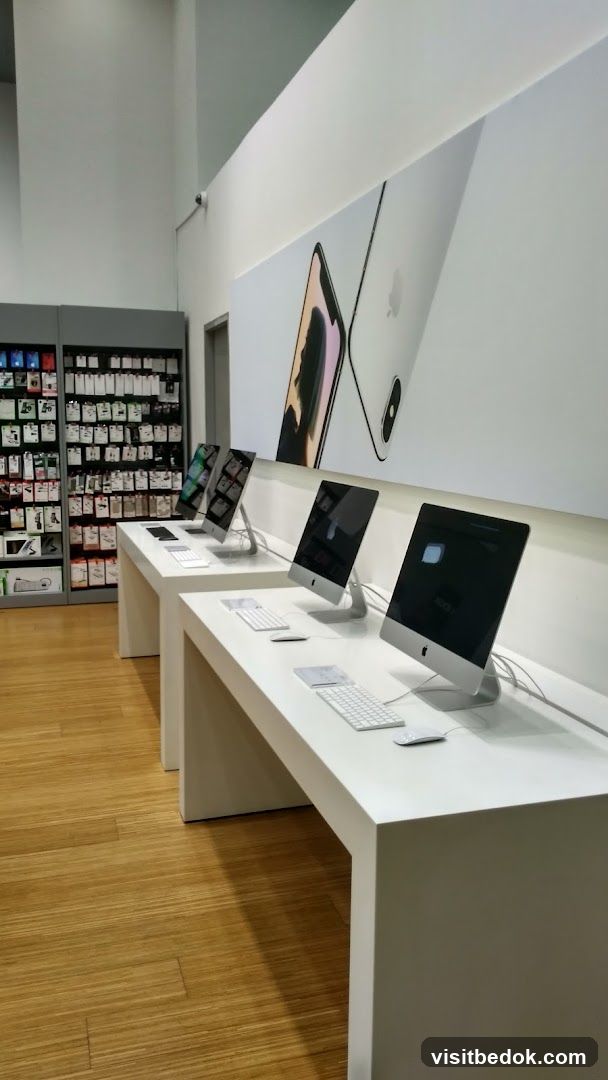 Apple Store Display