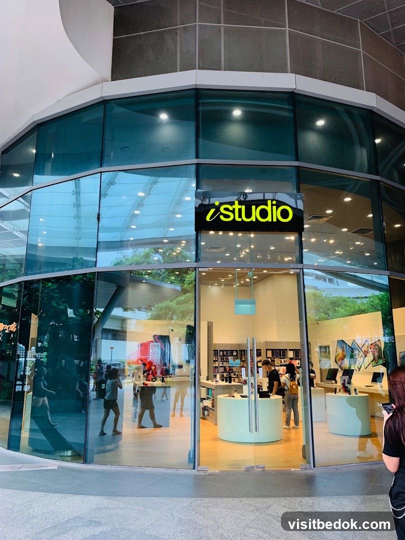 iStudio Storefront