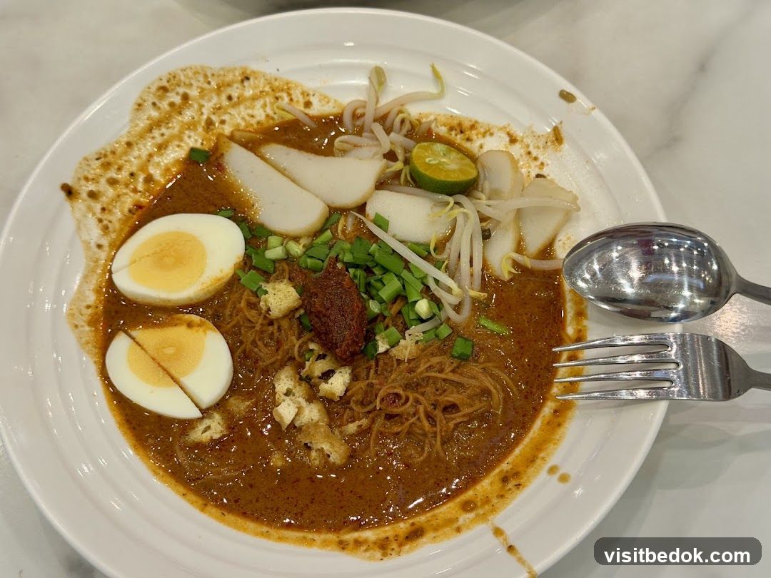 Noodle Dish with Egg and Fish Cake