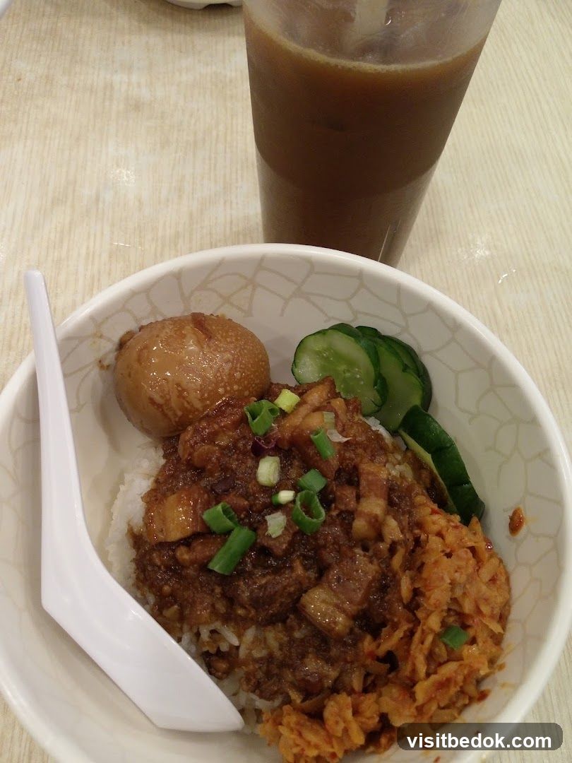 Braised Pork Rice Bowl with Drink