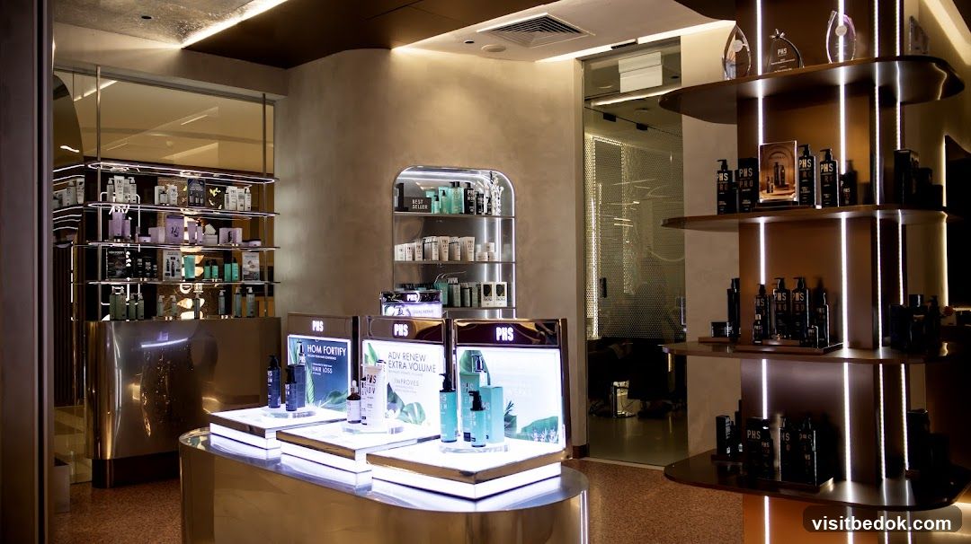 Cosmetics Display