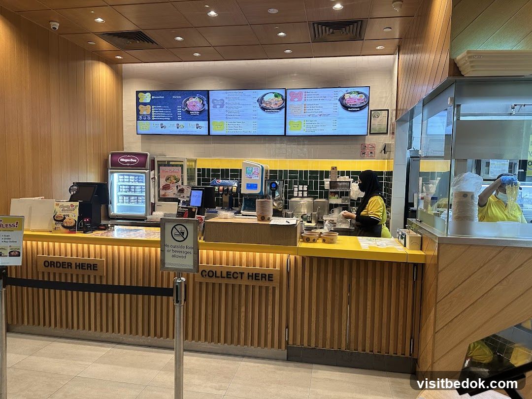 Restaurant Counter with Digital Menus
