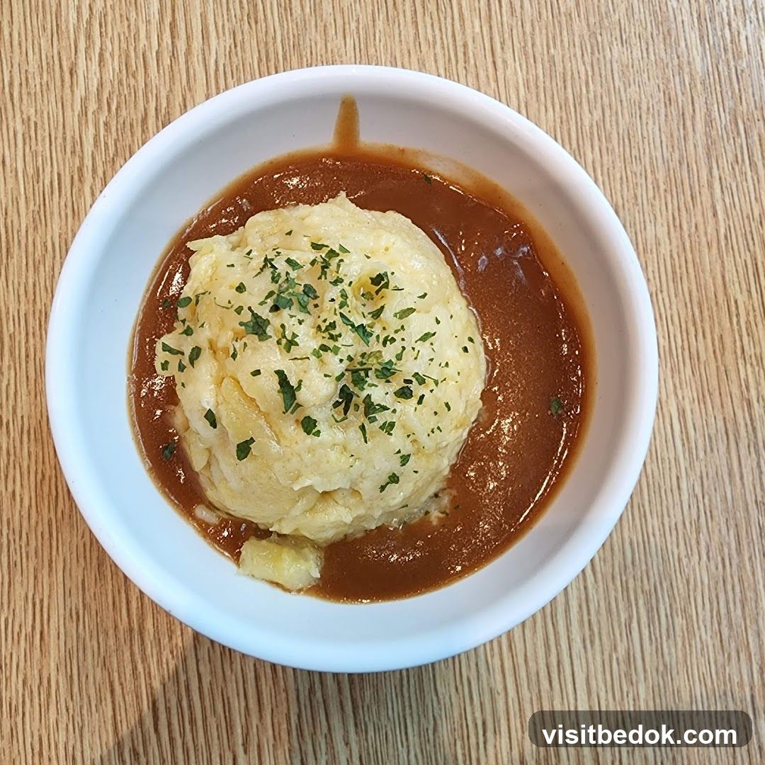 Mashed Potatoes with Gravy