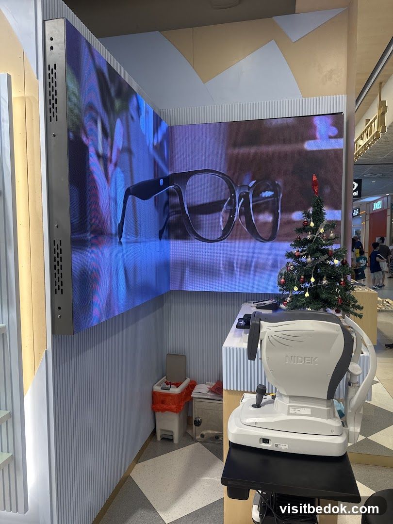 Optometry Equipment Display