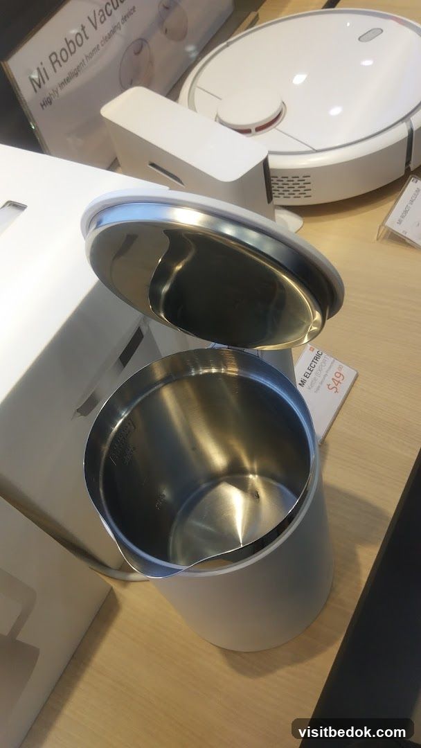 Mi Electric Kettle and Mi Robot Vacuum