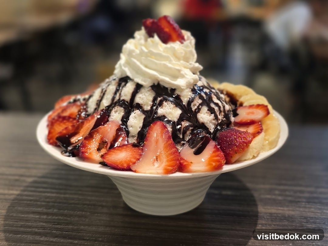 Strawberry Bingsu