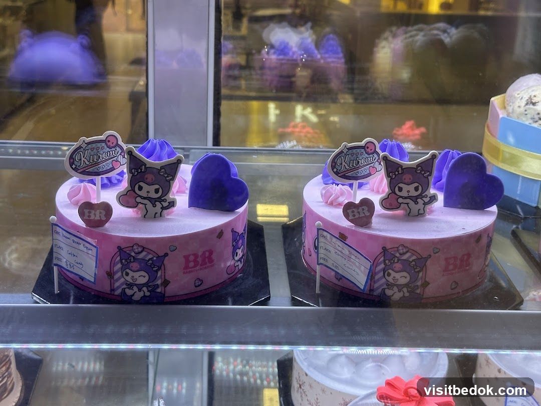 Kuromi Themed Cakes