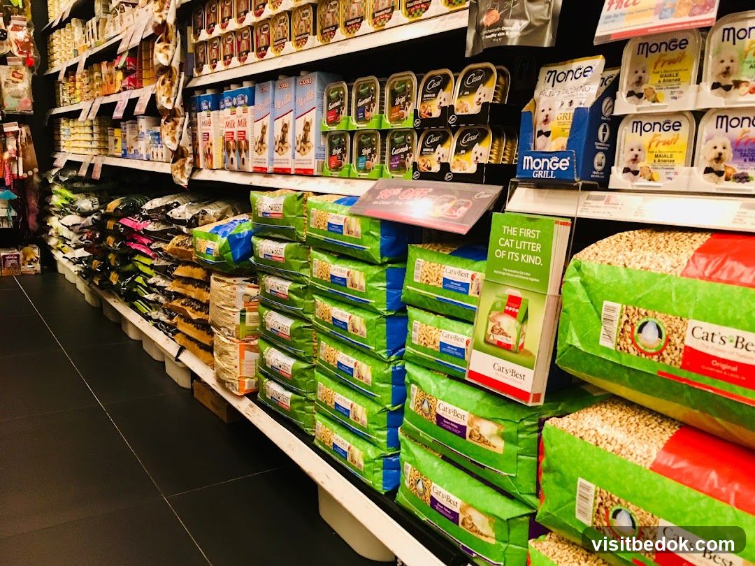 Pet Food Aisle