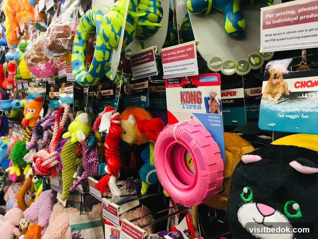 Pet Toys Display