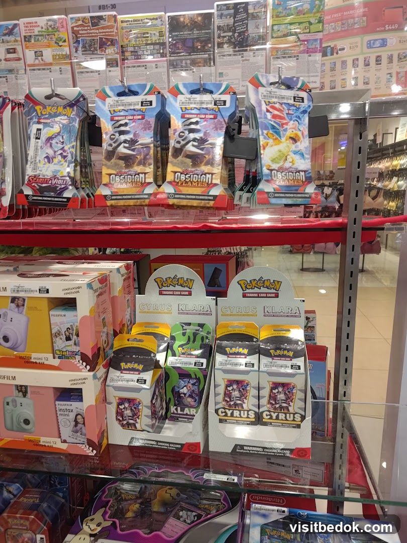 Pokemon Trading Card Display