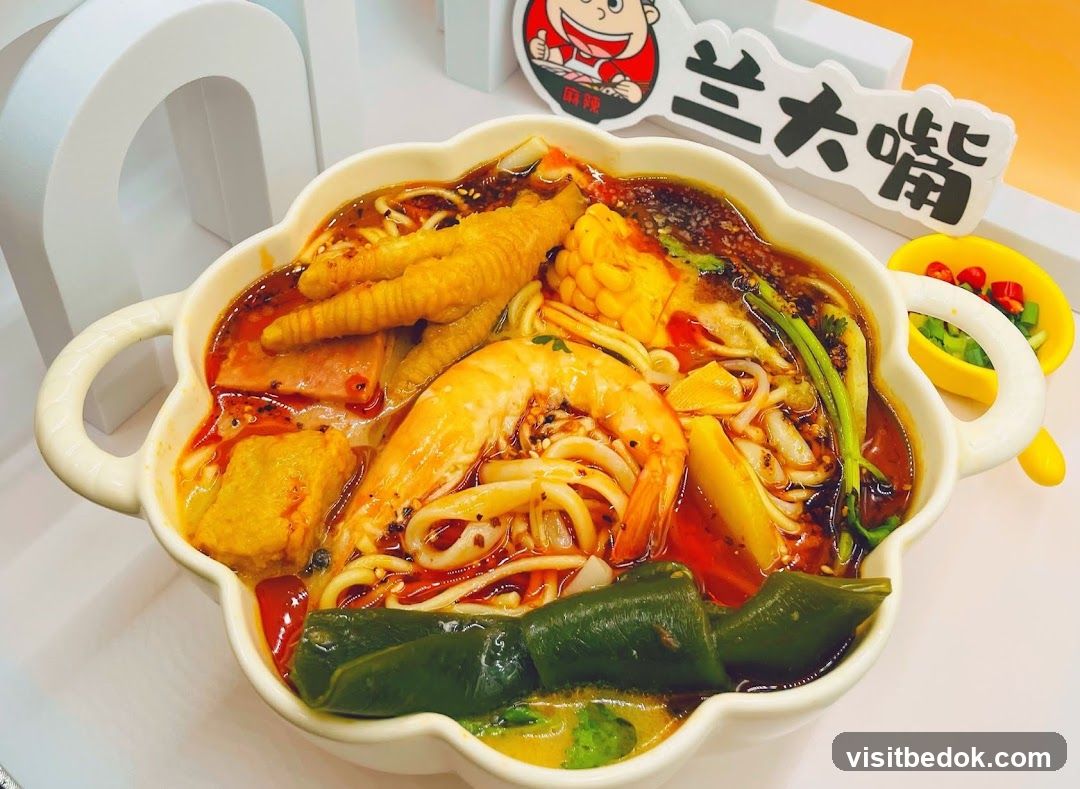 Spicy Noodle Soup with Seafood and Chicken Feet
