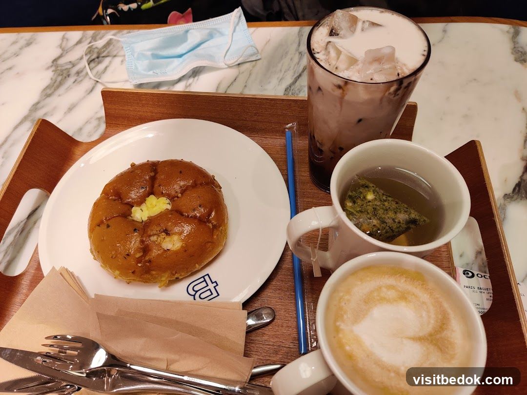 Cafe tray with food and drinks