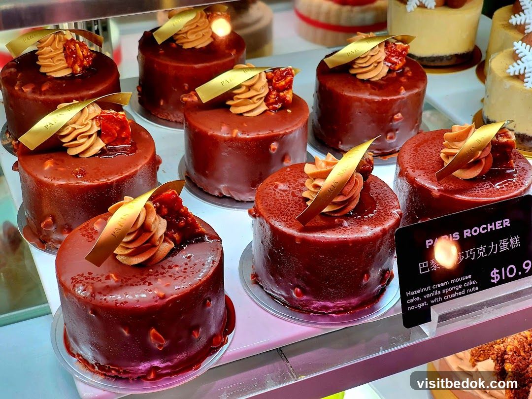 Paris Rocher Cakes