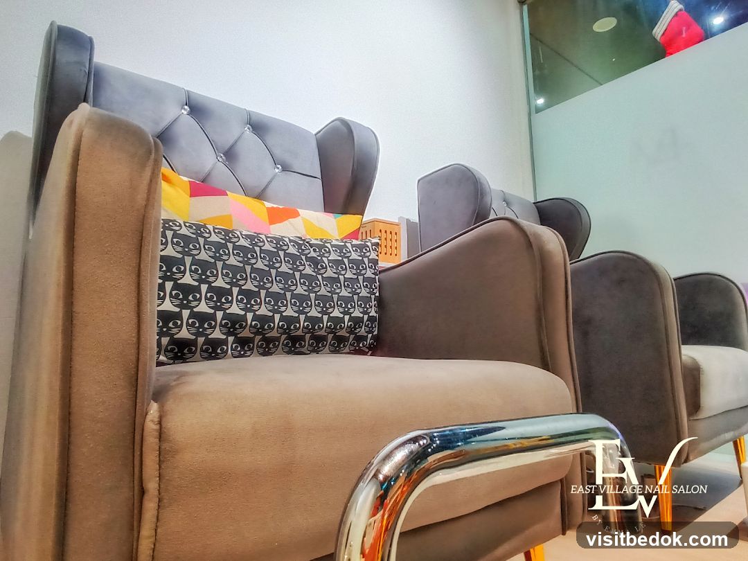 Nail Salon Seating