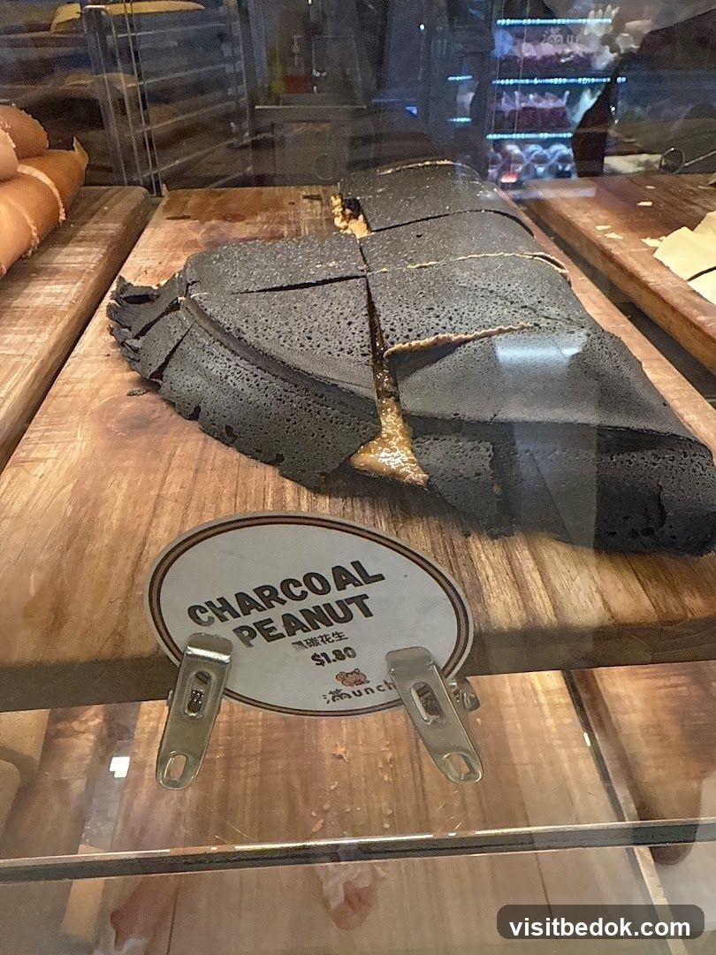 Charcoal Peanut Dessert