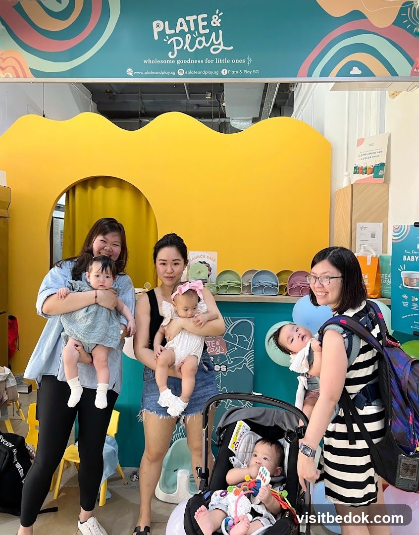 Women and babies at Plate & Play