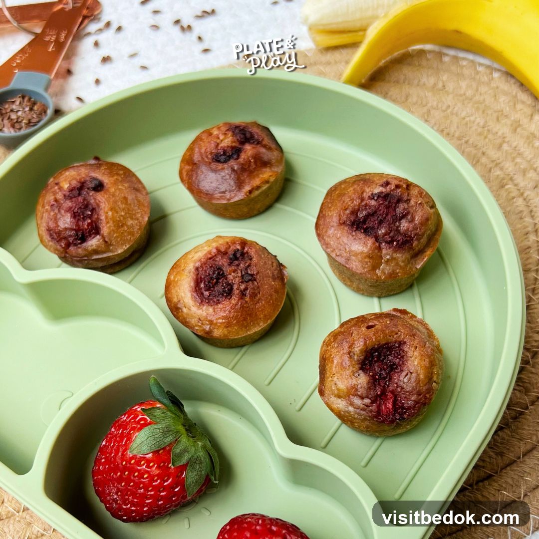 Mini Muffins with Strawberries