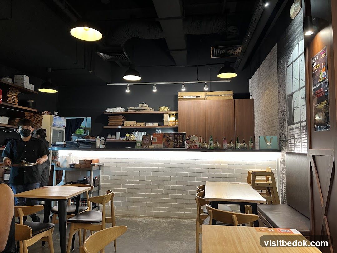Dalcomhan Bam Korean Restaurant