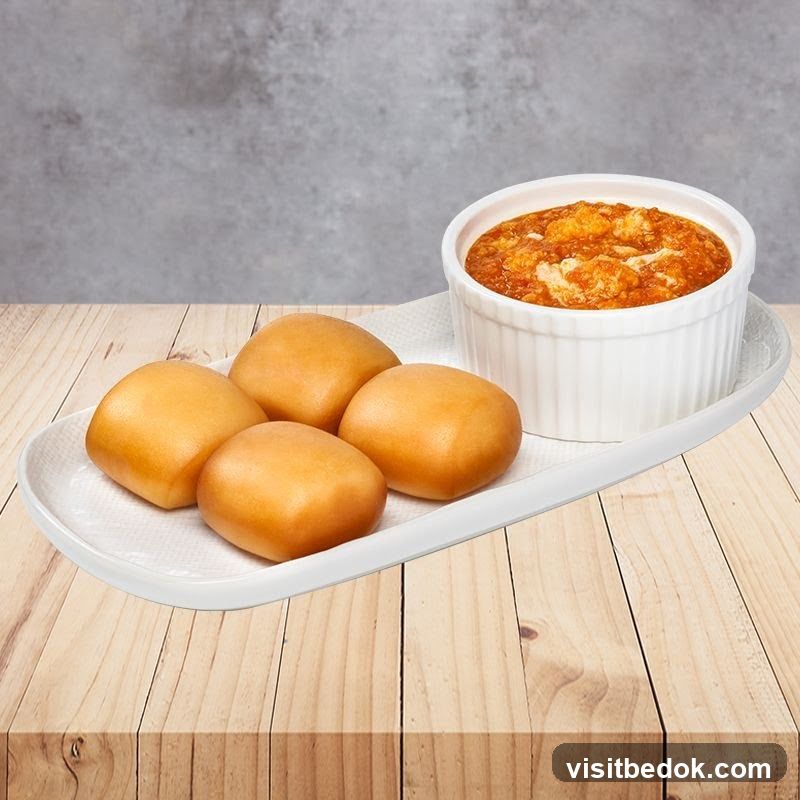 Fried Mantou Buns with Dip