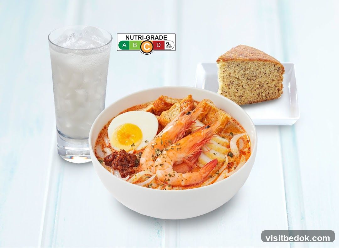 Laksa with Drink and Cake